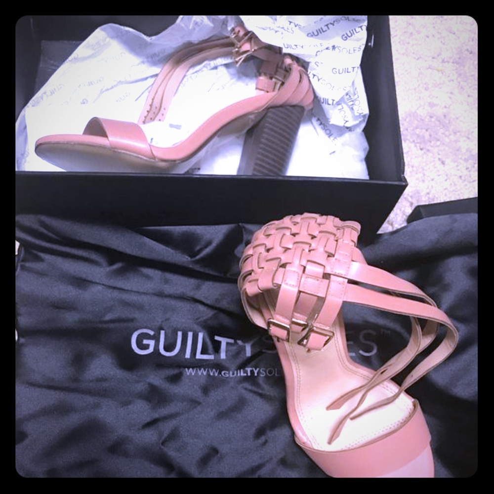 Gorgeous Guilty soles tan heels 4.5”